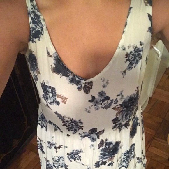 White floral sundress - Picture 3 of 5